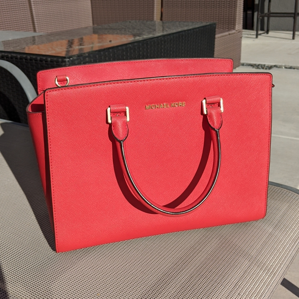 Michael Kors Large Selma Satchel orange/red